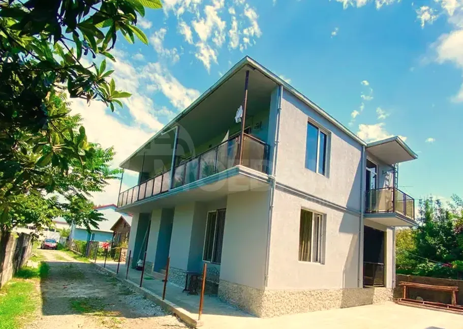 სახლი 140м² ქობულეთი - photo 1