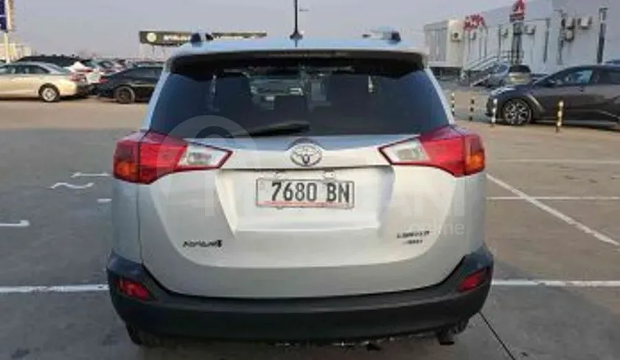 Toyota RAV4 2.5L 2015 Тбилиси - изображение 6