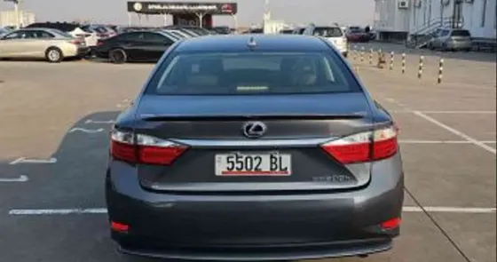 Lexus ES 2014 Тбилиси