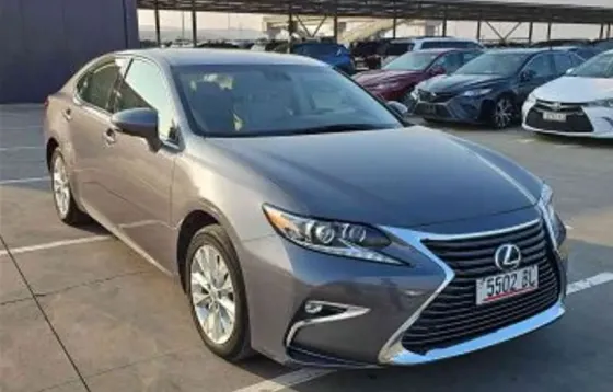 Lexus ES 2014 Тбилиси