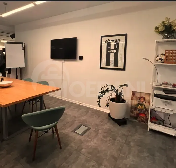 Сдается в аренду торгово-офисное помещение // Тбилиси - изображение 7