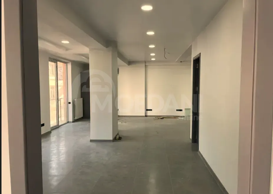 Сдается коммерческое офисное помещение в Ортачале Тбилиси - изображение 3