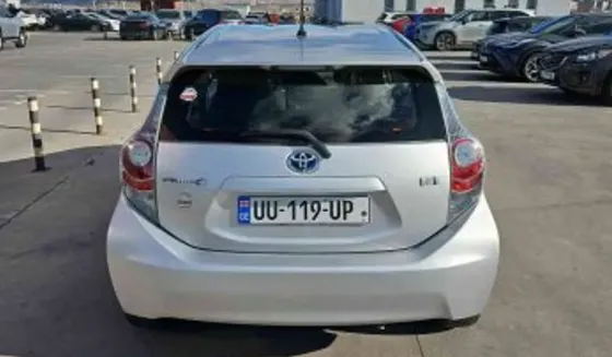 Toyota Prius C 2014 თბილისი