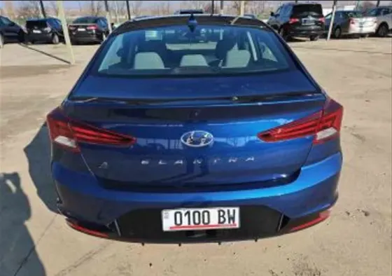 Hyundai Elantra 2019 Tbilisi