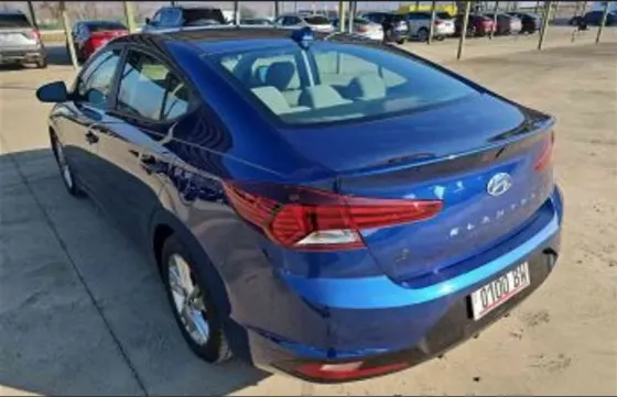 Hyundai Elantra 2019 Tbilisi