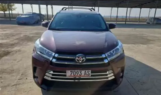 Toyota Highlander 2018 თბილისი