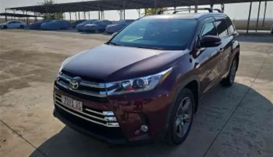 Toyota Highlander 2018 თბილისი