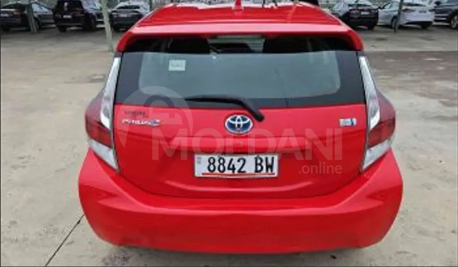 Toyota Prius C 1.5L 2015 Тбилиси - изображение 5