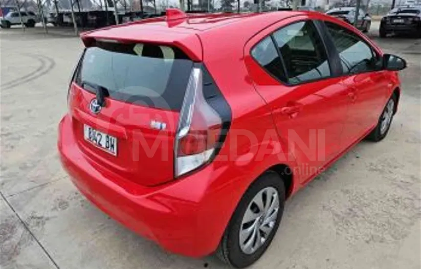 Toyota Prius C 1.5L 2015 Тбилиси - изображение 4