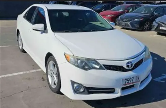 Toyota Camry 2014 თბილისი