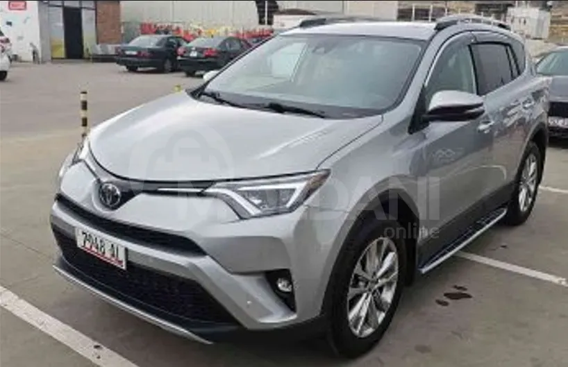 Toyota RAV4 2.5L 2017 Тбилиси - изображение 2