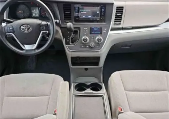 Toyota Sienna 2016 თბილისი