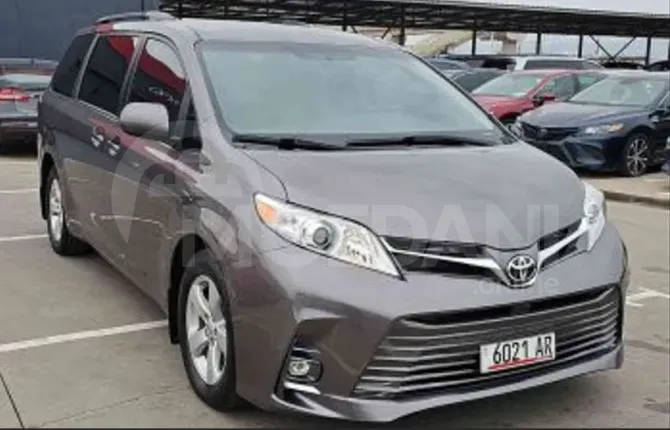 Toyota Sienna 2016 Тбилиси - изображение 2