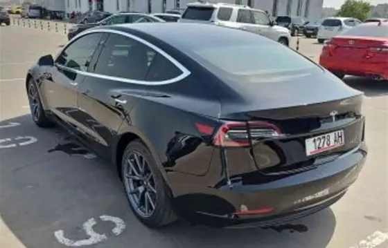 Tesla Model 3 2019 თბილისი