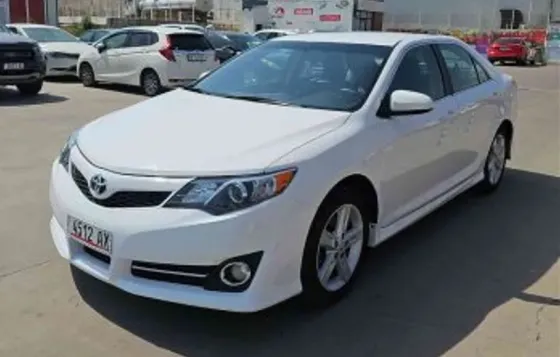 Toyota Camry 2014 Тбилиси