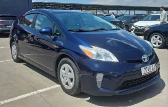 Toyota Prius 2014 Тбилиси