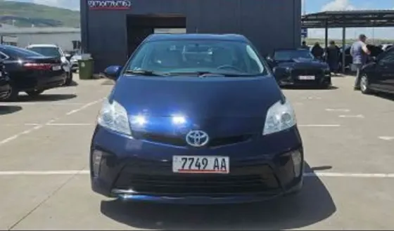 Toyota Prius 2014 Тбилиси