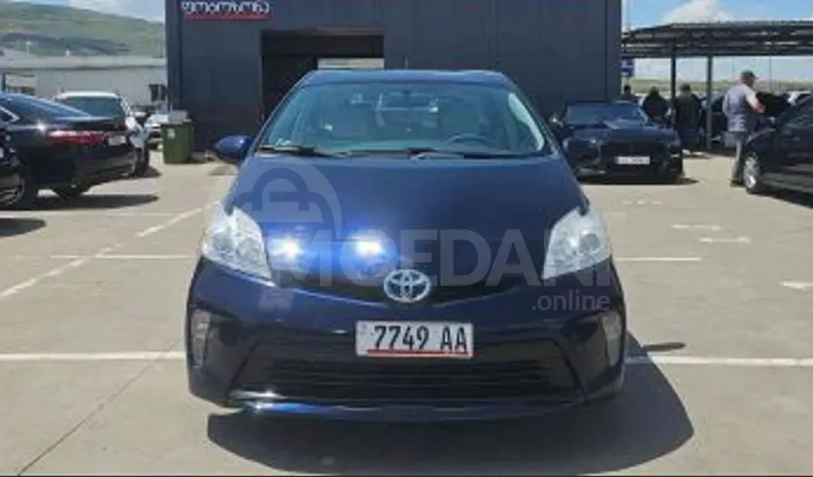 Toyota Prius 1.8L 2014 Тбилиси - изображение 1