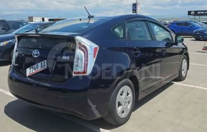 Toyota Prius 1.8L 2014 Тбилиси - изображение 4