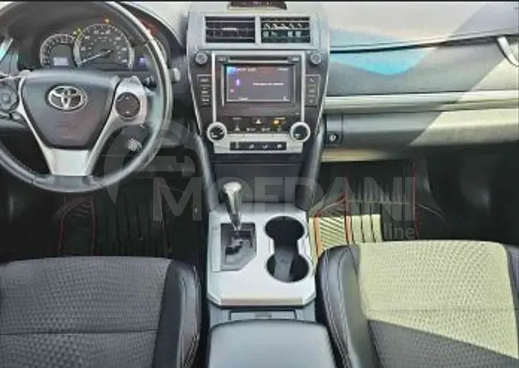 Toyota Camry 2.5L 2014 Тбилиси - изображение 5