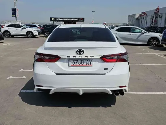 Toyota Camry 2023 Тбилиси