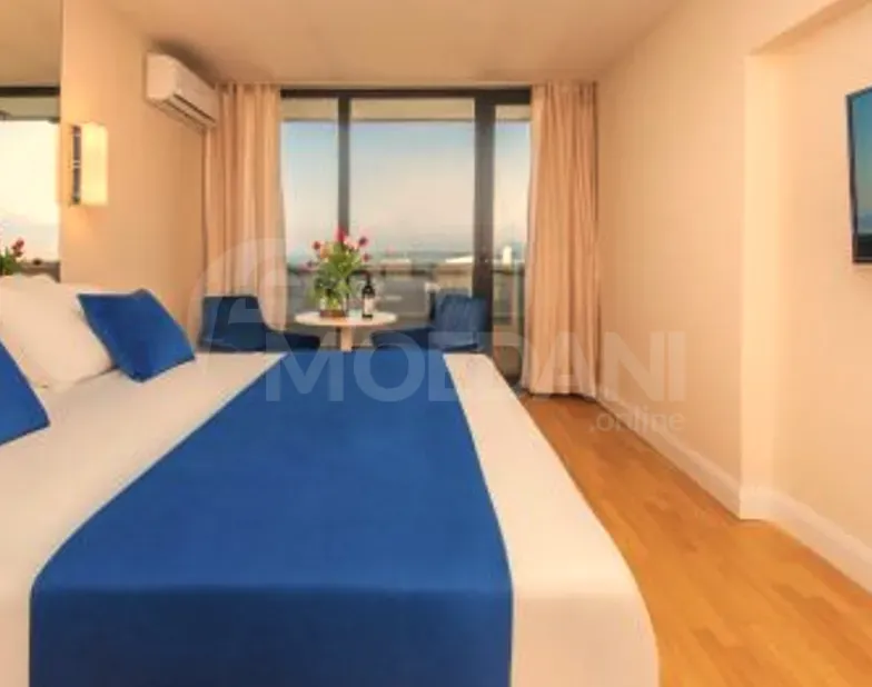 Сдам 1-комн. квартиру на сутки в Батуми  35м² 14/26 эт. Батуми - изображение 10