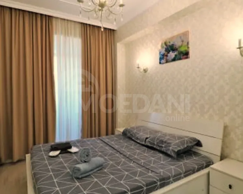 Сдам 2-комн. квартиру на сутки в Тбилиси  42м² 9/17 эт. Тбилиси - изображение 1