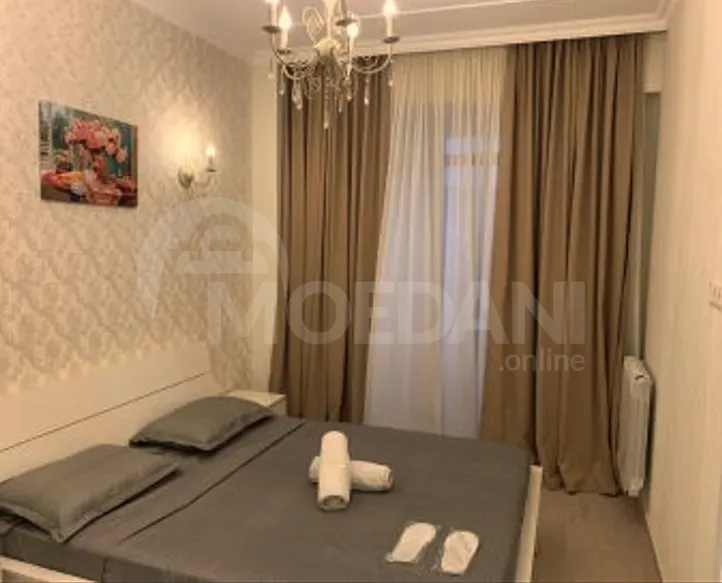 Сдам 2-комн. квартиру на сутки в Тбилиси  40м² 9/17 эт. Тбилиси - изображение 1