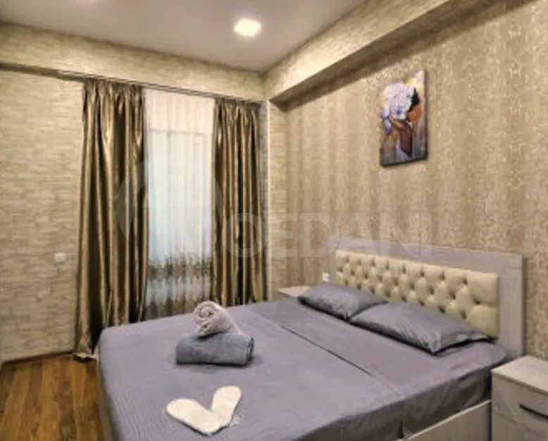 Сдам 2-комн. квартиру на сутки в Тбилиси  40м² 13/17 эт. Тбилиси - изображение 1