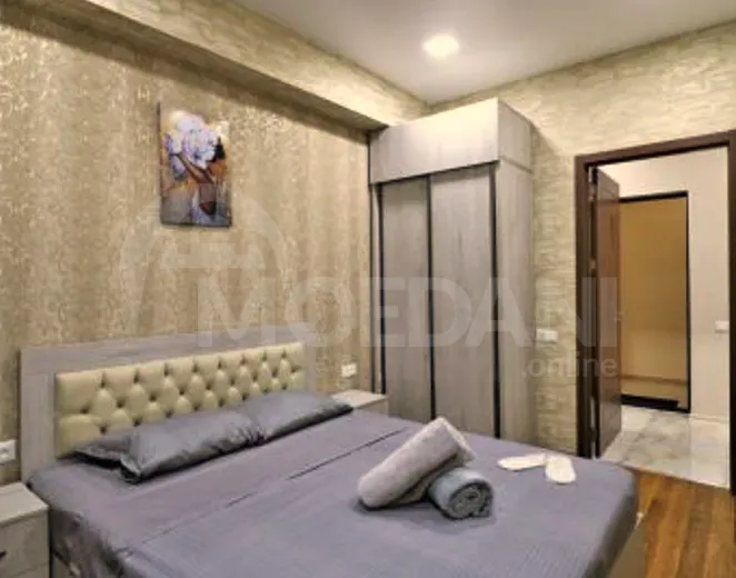 Сдам 2-комн. квартиру на сутки в Тбилиси  40м² 13/17 эт. Тбилиси - изображение 2