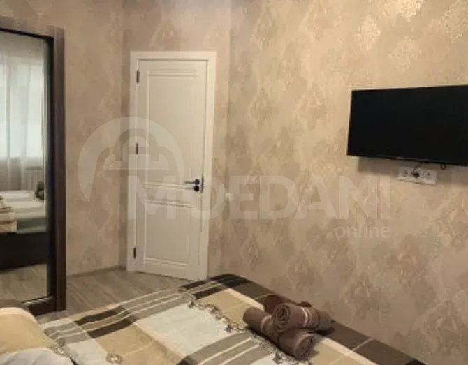 Сдам 2-комн. квартиру на сутки в Тбилиси  50м² 6/17 эт. Тбилиси - изображение 6