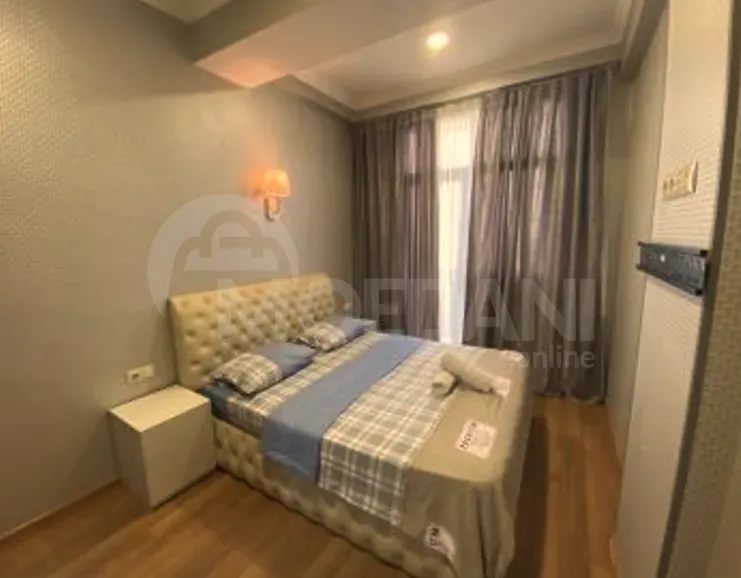 ქირავდება 2 ოთახიანი ბინა დღიურად თბილისში  40მ² 7/9 სართ თბილისი - photo 2