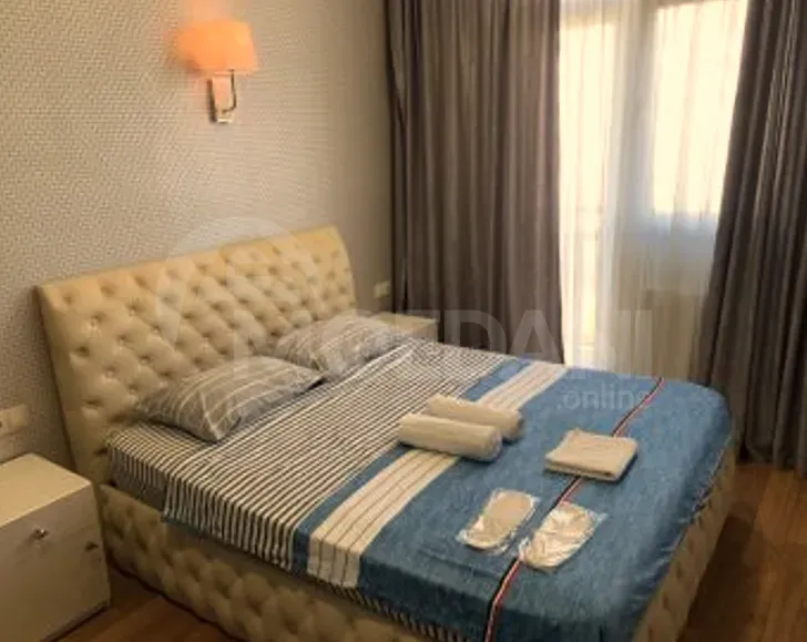 ქირავდება 2 ოთახიანი ბინა დღიურად თბილისში  40მ² 7/9 სართ თბილისი - photo 1