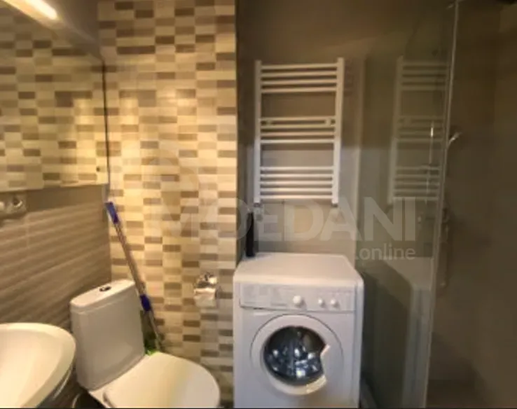 ქირავდება 2 ოთახიანი ბინა დღიურად თბილისში  40მ² 7/9 სართ თბილისი - photo 5