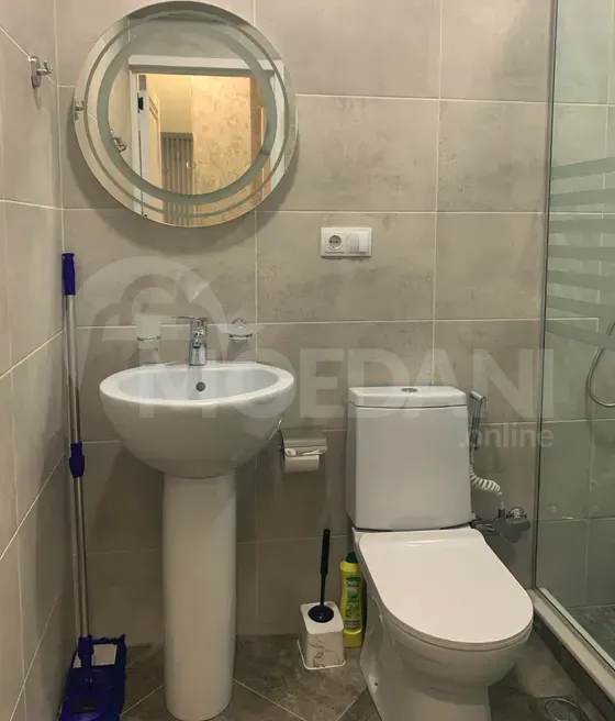 Сдам 3-комн. квартиру на сутки в Тбилиси  70м² 6/17 эт. Тбилиси - изображение 5