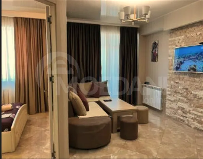 Сдам 2-комн. квартиру на сутки в Тбилиси  40м² 10/17 эт. Тбилиси - изображение 3