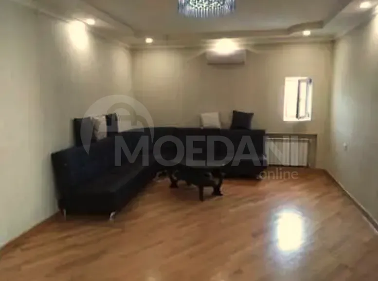 Сдам 4-комн. квартиру 90м² 5/6 эт. Тбилиси - изображение 1