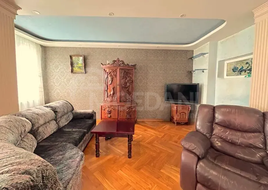 იყიდება 5 ოთახიანი ბინას 320მ² 4/5 სართ ბათუმი - photo 5