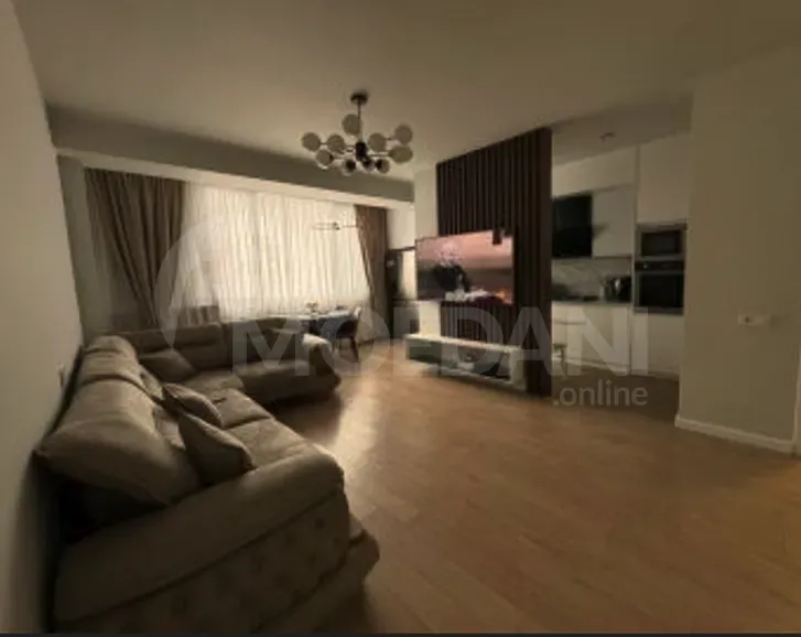 იყიდება 4 ოთახიანი ბინას 81მ² 8/17 სართ ბათუმი - photo 1