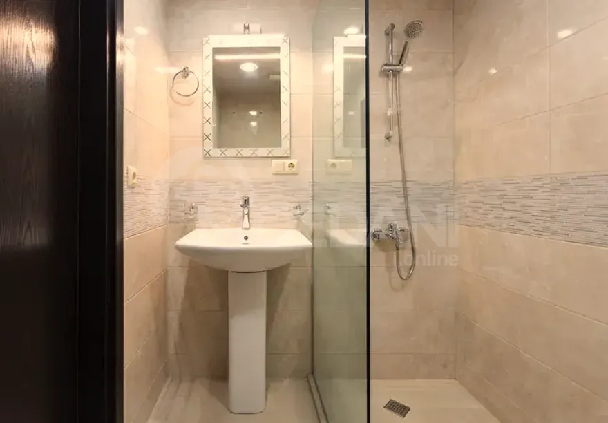 Продам 1-комн. квартиру 31м² 11/50 эт. Батуми - изображение 7