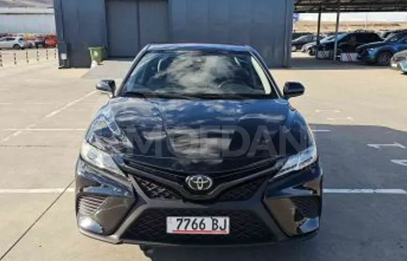 Toyota Camry 2.5L 2019 Тбилиси - изображение 1