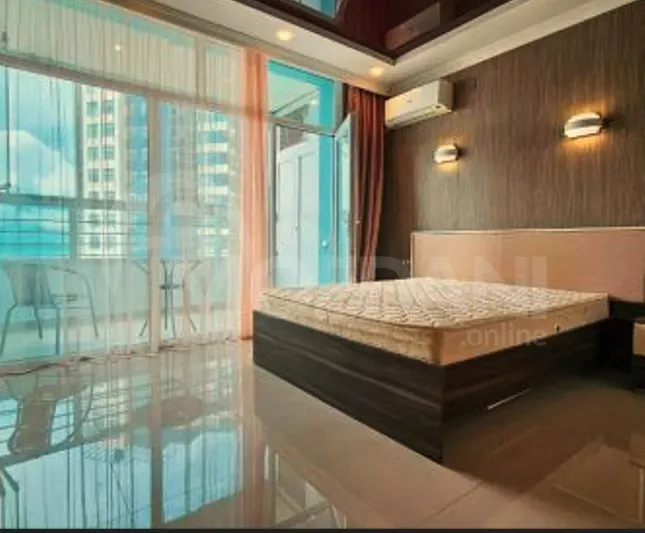 Продам 1-комн. квартиру 41.2м² 21/36 эт. Батуми - изображение 2