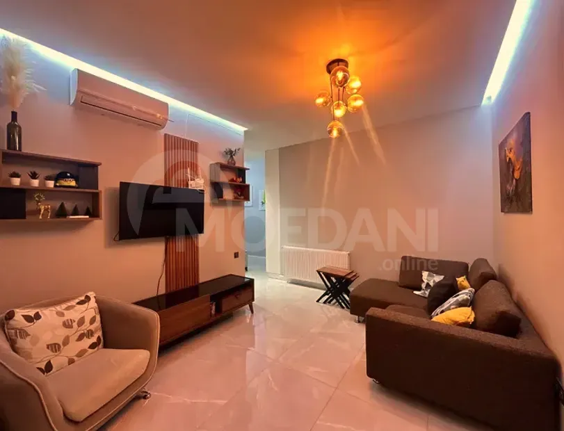 Сдам 3-комн. квартиру 65м² 13/21 эт. Батуми - изображение 1