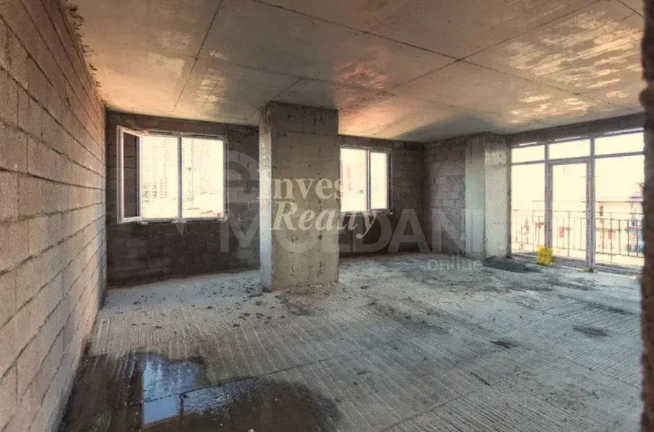 Продам 4-комн. квартиру 73.5м² 6/14 эт. Батуми - изображение 1