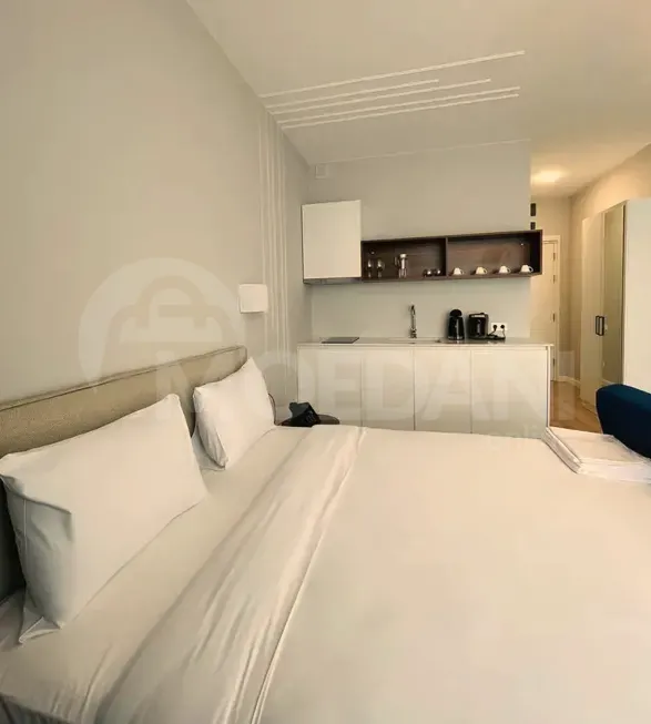 Продам 1-комн. квартиру 34м² 18/27 эт. Батуми - изображение 1