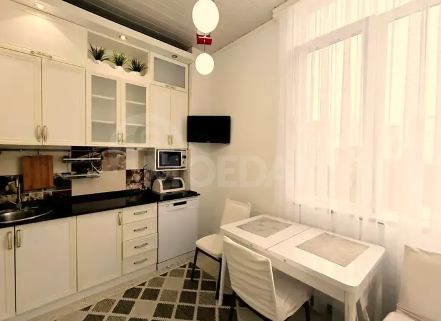 იყიდება 3 ოთახიანი ბინას 62მ² 8/15 სართ ბათუმი - photo 5