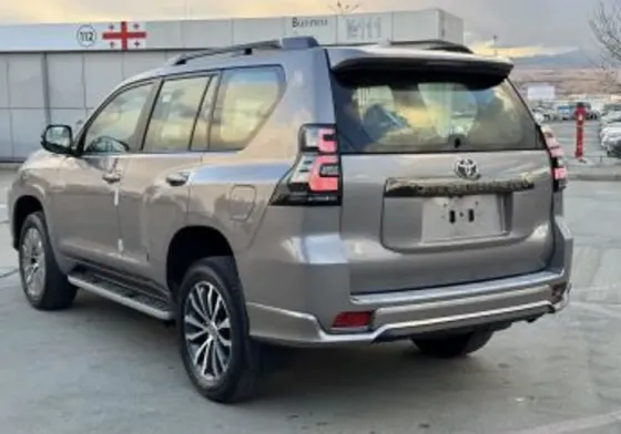 Toyota Land Cruiser Prado 2022 Тбилиси