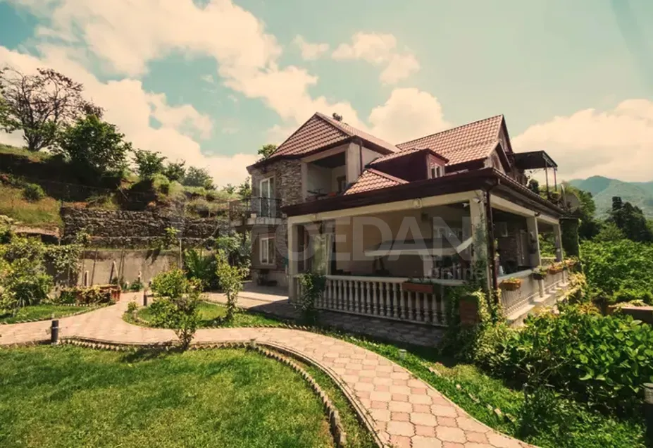 Продам Дом 1017м² Батуми - изображение 1