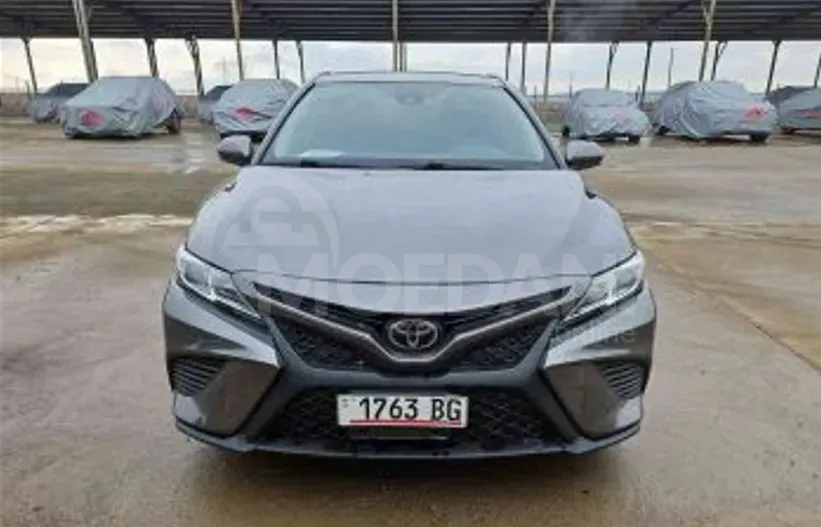 Toyota Camry 2.5L 2020 Тбилиси - изображение 1