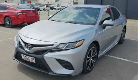 Toyota Camry 2020 Тбилиси